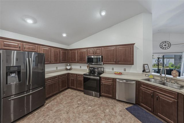 6541 CRESCENT LOOP, Winter Haven, FL 33884