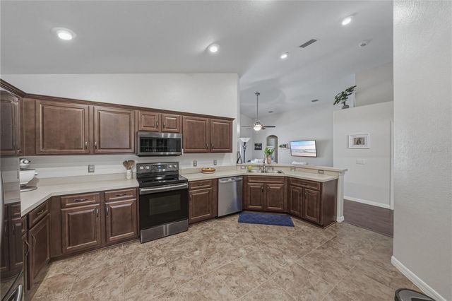 6541 CRESCENT LOOP, Winter Haven, FL 33884