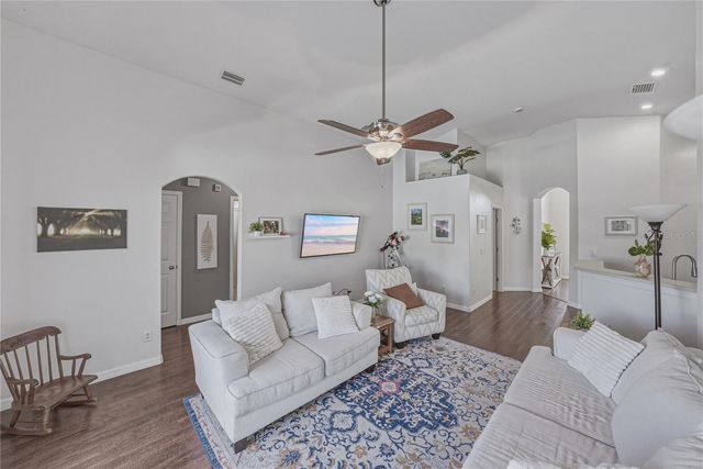 6541 CRESCENT LOOP, Winter Haven, FL 33884