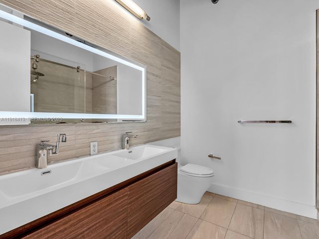 411 NW 1st Ave 401, Fort Lauderdale, FL 33301