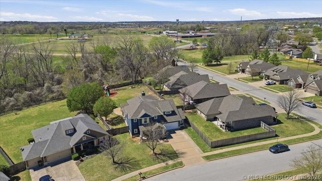 13616 S 86th East Avenue, Bixby, OK 74008
