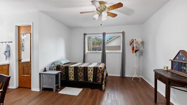 503 Allen Court, Alvin, TX 77511