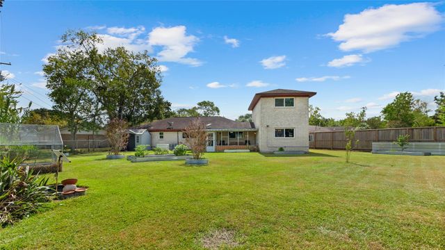 503 Allen Court, Alvin, TX 77511