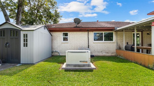 503 Allen Court, Alvin, TX 77511