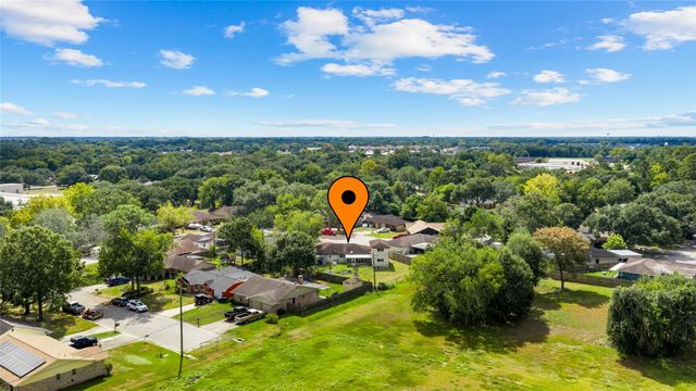 503 Allen Court, Alvin, TX 77511