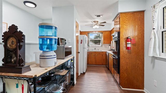 503 Allen Court, Alvin, TX 77511