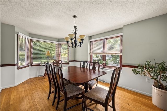 9 Fort Apache Dr, Franklin, MA 02038