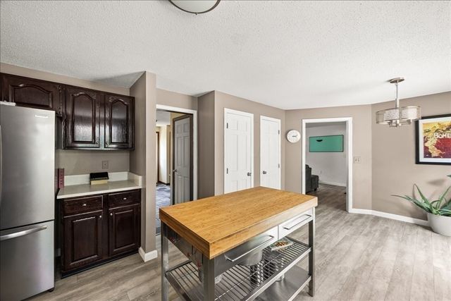 9 Fort Apache Dr, Franklin, MA 02038