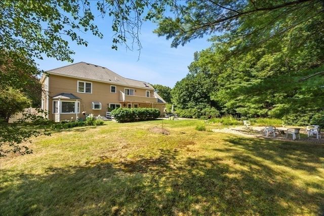 9 Fort Apache Dr, Franklin, MA 02038