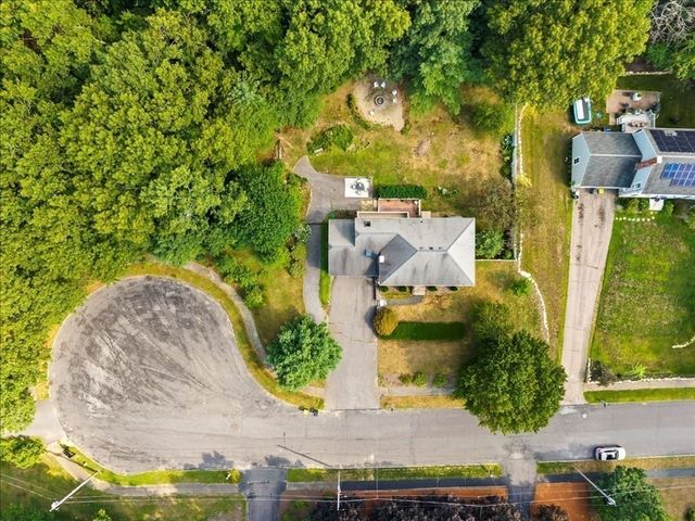 9 Fort Apache Dr, Franklin, MA 02038