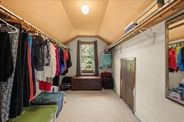 9 Fort Apache Dr, Franklin, MA 02038