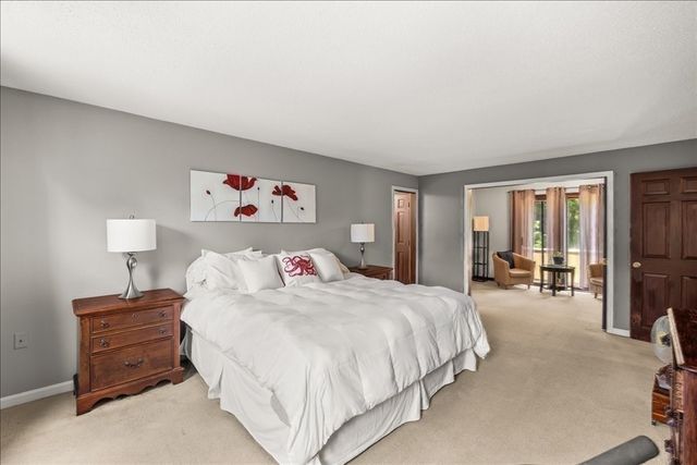 9 Fort Apache Dr, Franklin, MA 02038