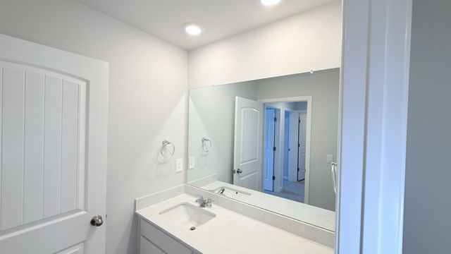7206 Golden Way, White House, TN 37188