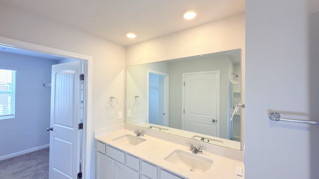 7206 Golden Way, White House, TN 37188