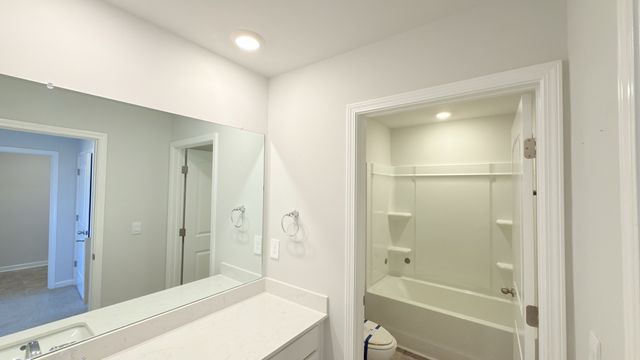 7206 Golden Way, White House, TN 37188