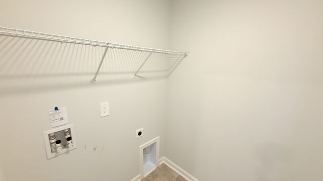 7206 Golden Way, White House, TN 37188