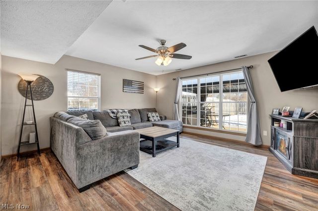 27 Kenilworth Avenue, Painesville, OH 44077