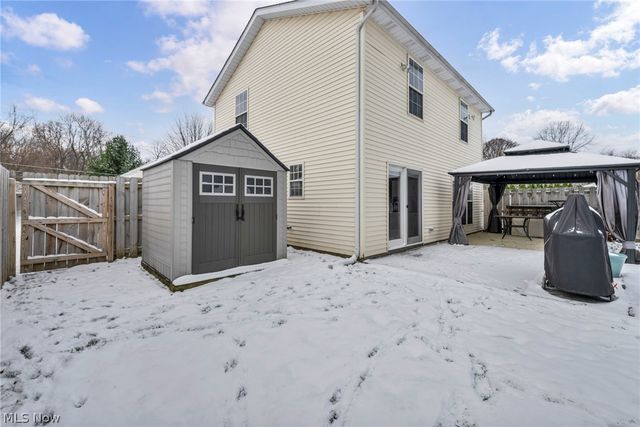 27 Kenilworth Avenue, Painesville, OH 44077