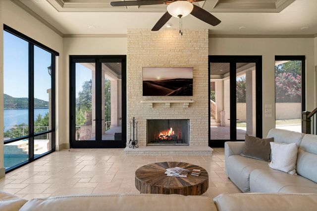 17011 E Darleen DR, Leander, TX 78641