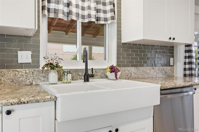1049 Florence Street, Aurora, CO 80010