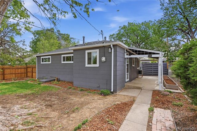 1049 Florence Street, Aurora, CO 80010