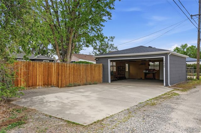 1049 Florence Street, Aurora, CO 80010