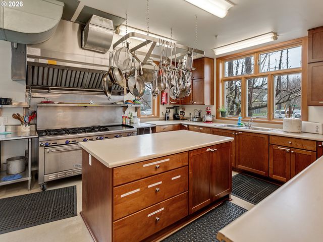 2525 N KILLINGSWORTH St 310, Portland, OR 97217