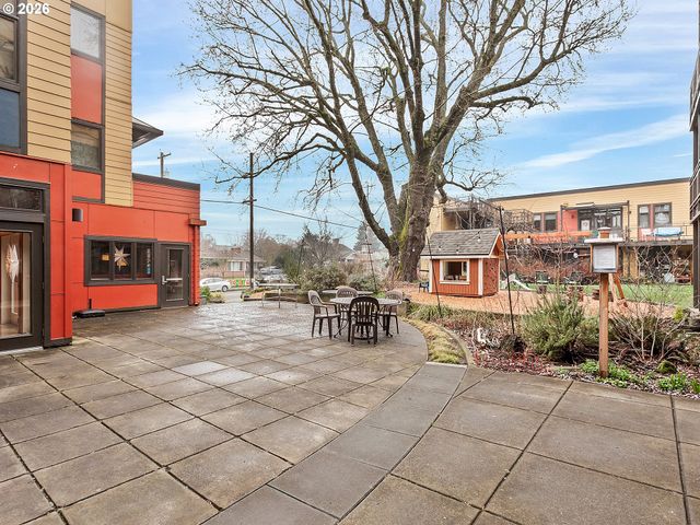 2525 N KILLINGSWORTH St 310, Portland, OR 97217