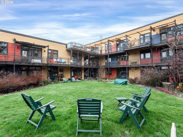 2525 N KILLINGSWORTH St 310, Portland, OR 97217