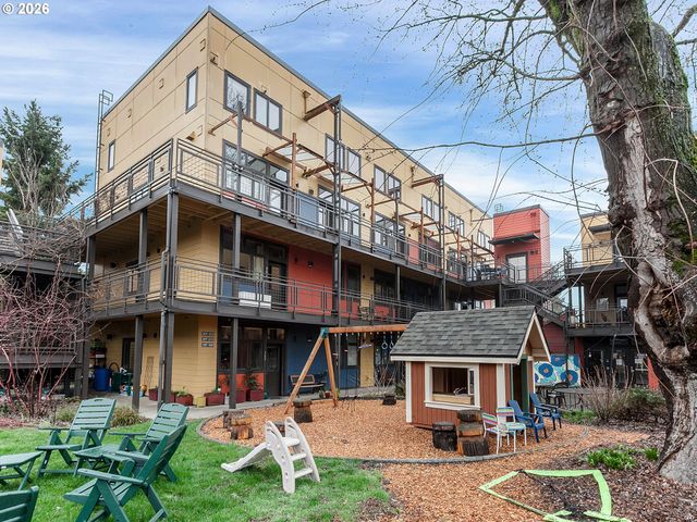 2525 N KILLINGSWORTH St 310, Portland, OR 97217