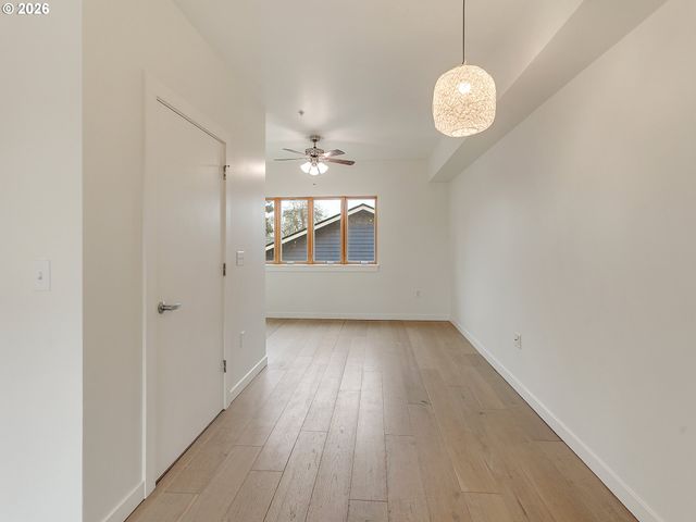 2525 N KILLINGSWORTH St 310, Portland, OR 97217