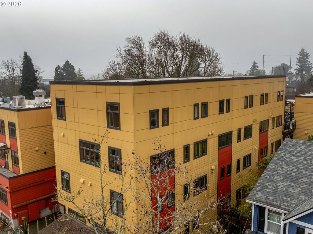 2525 N KILLINGSWORTH St 310, Portland, OR 97217