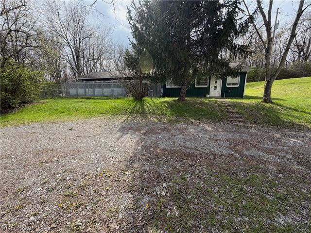 16213 Park Way, East Liverpool, OH 43920