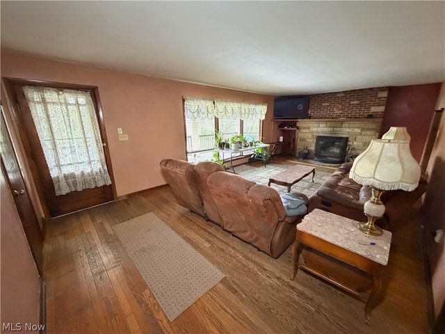 16213 Park Way, East Liverpool, OH 43920