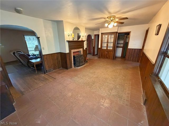 16213 Park Way, East Liverpool, OH 43920