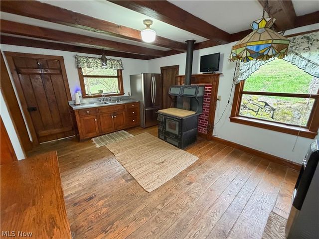 16213 Park Way, East Liverpool, OH 43920