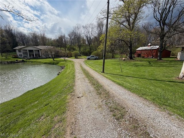 16213 Park Way, East Liverpool, OH 43920