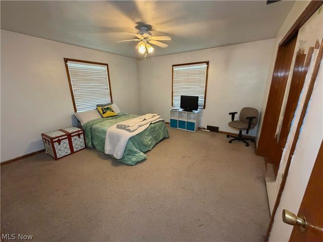 16213 Park Way, East Liverpool, OH 43920
