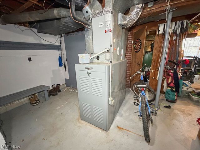 16213 Park Way, East Liverpool, OH 43920