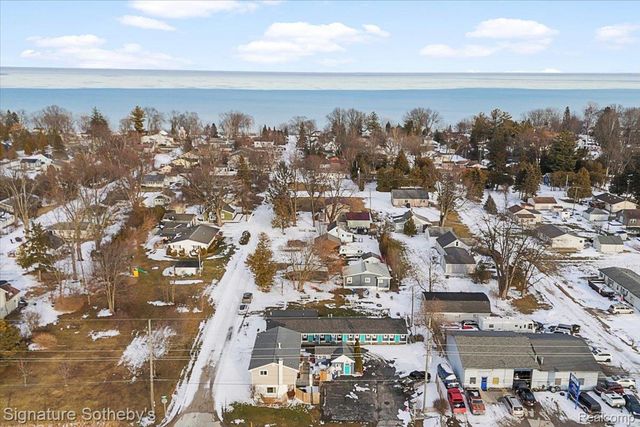 6997 Lakeshore Road, Worth Township, MI 48450