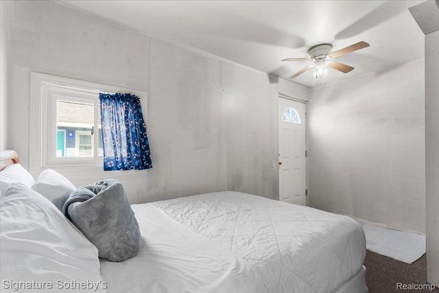 6997 Lakeshore Road, Worth Township, MI 48450