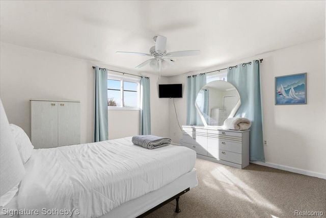 6997 Lakeshore Road, Worth Township, MI 48450