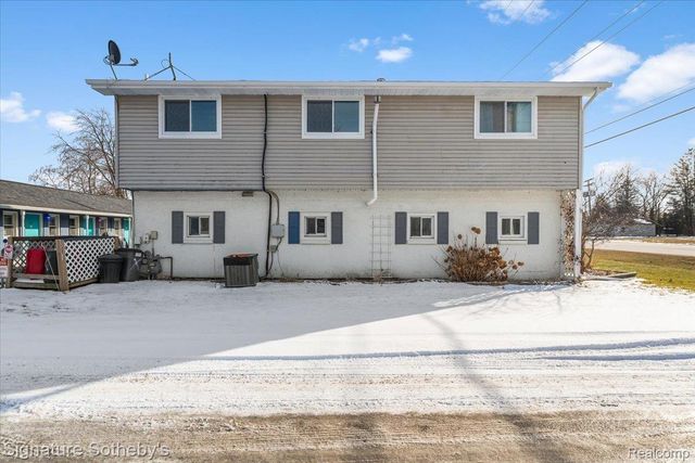 6997 Lakeshore Road, Worth Township, MI 48450