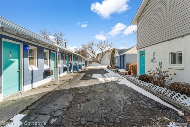 6997 Lakeshore Road, Worth Township, MI 48450