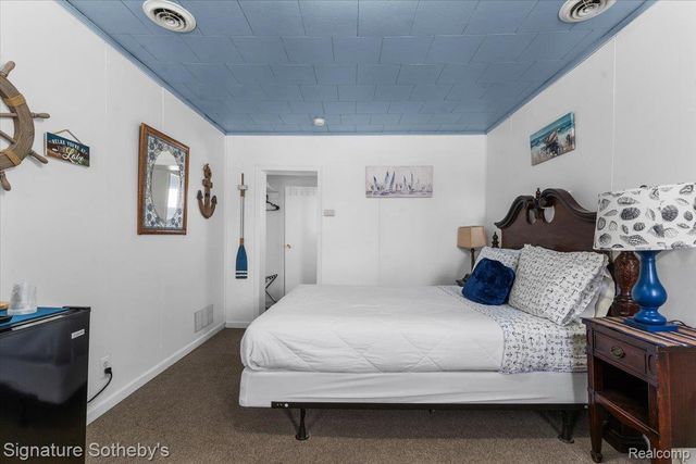 6997 Lakeshore Road, Worth Township, MI 48450