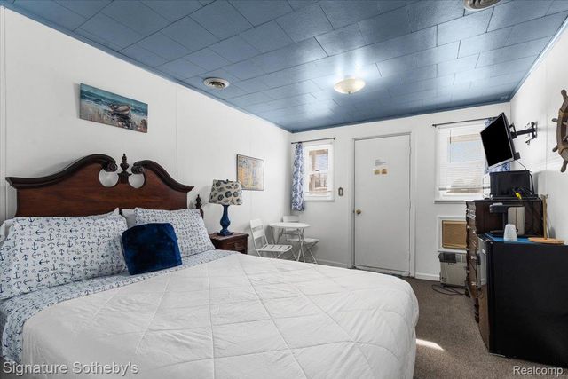 6997 Lakeshore Road, Worth Township, MI 48450