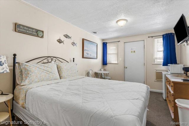 6997 Lakeshore Road, Worth Township, MI 48450