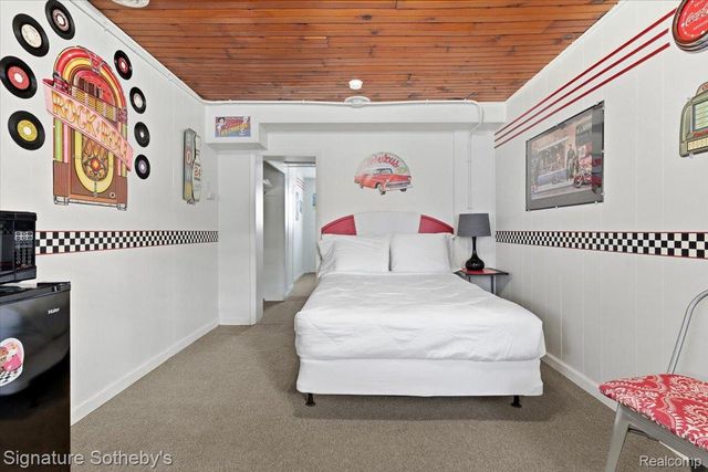 6997 Lakeshore Road, Worth Township, MI 48450