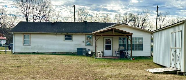 308 E Cleveland Street, Prairie Grove, AR 72753