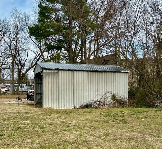 308 E Cleveland Street, Prairie Grove, AR 72753